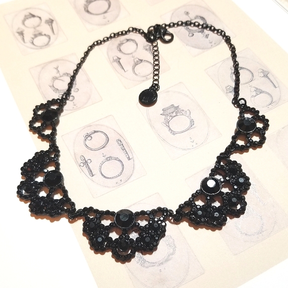 VTG Liz Claiborne Black Rhinestone Necklace - Picture 3 of 6